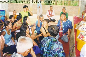 Suku (my�s min�) olemme kokoontunut temppelitilan etuosaan (Mali, Tuttu, Mai, Riang, Lu, iso�iti, Leo, Tuk, Lu)