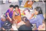My�s Malin vanhemmille ja Tukille laitettiin n�it� naruja. M� olin muuten aika pihalla koko jutusta. Ehk� viel� enemm�n kuin n�yt�n.